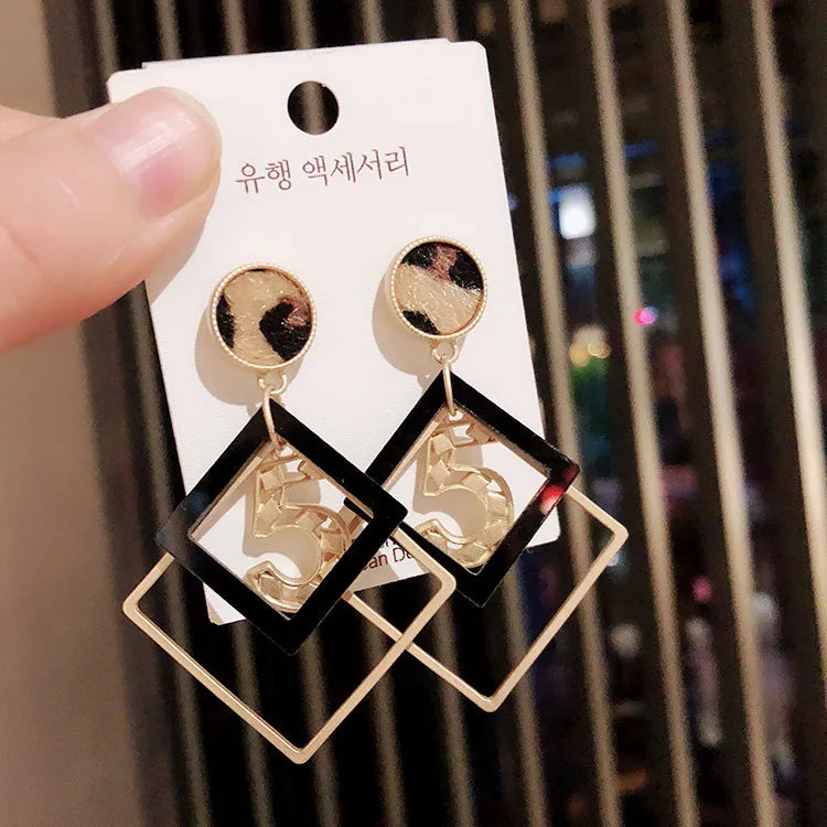 New High-end Atmosphere Decoration Shine Fashion Women Temperament Personality Exaggerated Earring Wedding Jewelry Birthday Gift