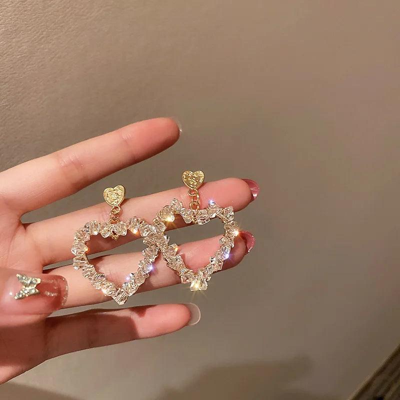 2023 New Fashion Trend Unique Design Elegant Exquisite Light Luxury Love Earrings For Women Jewelry Wedding Party Premium Gift