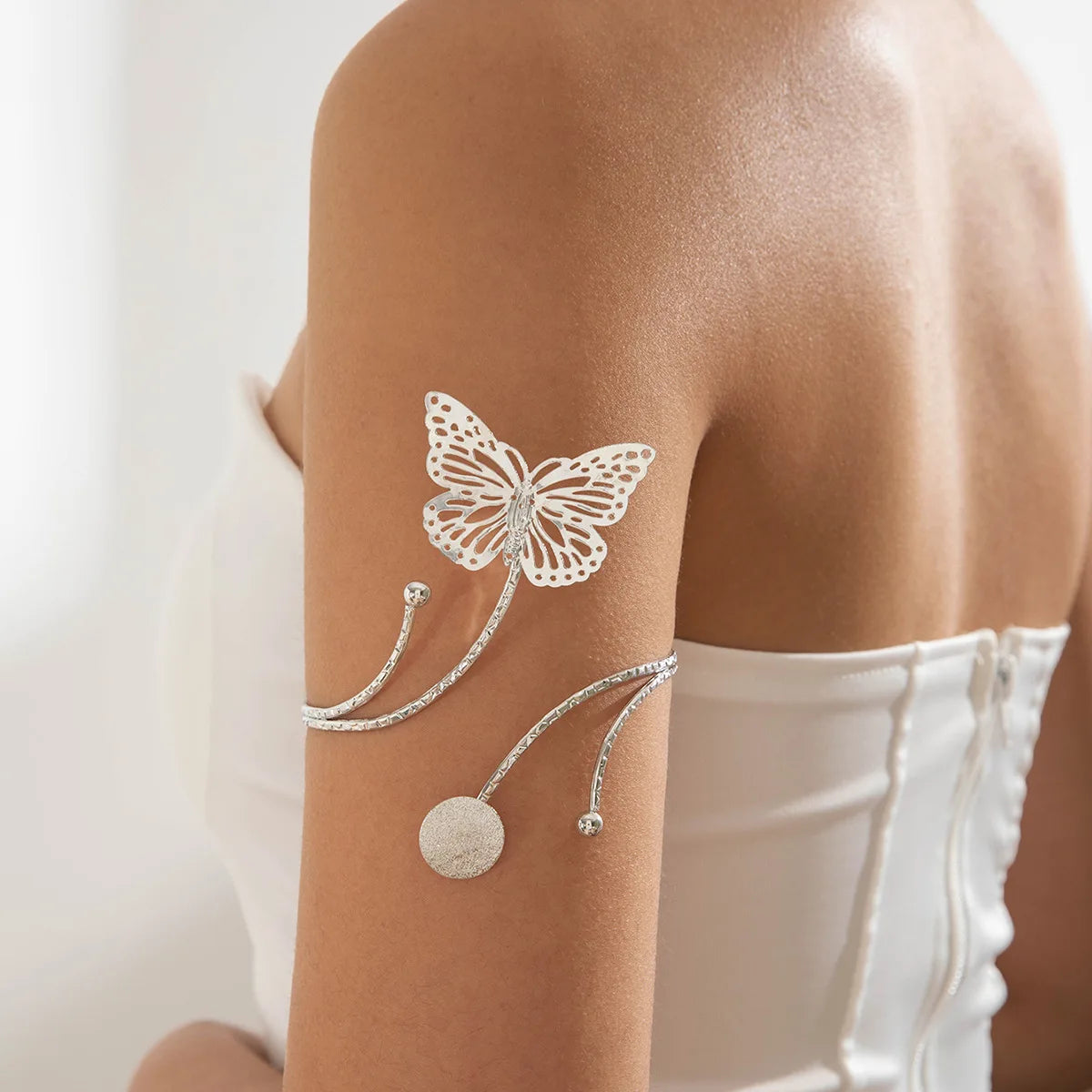 Fashion Metal Starfish Cuff Bracelets for Women Punk Gold Color Geometric Personality Opening Adjustable Arm Bracelets Jewelry