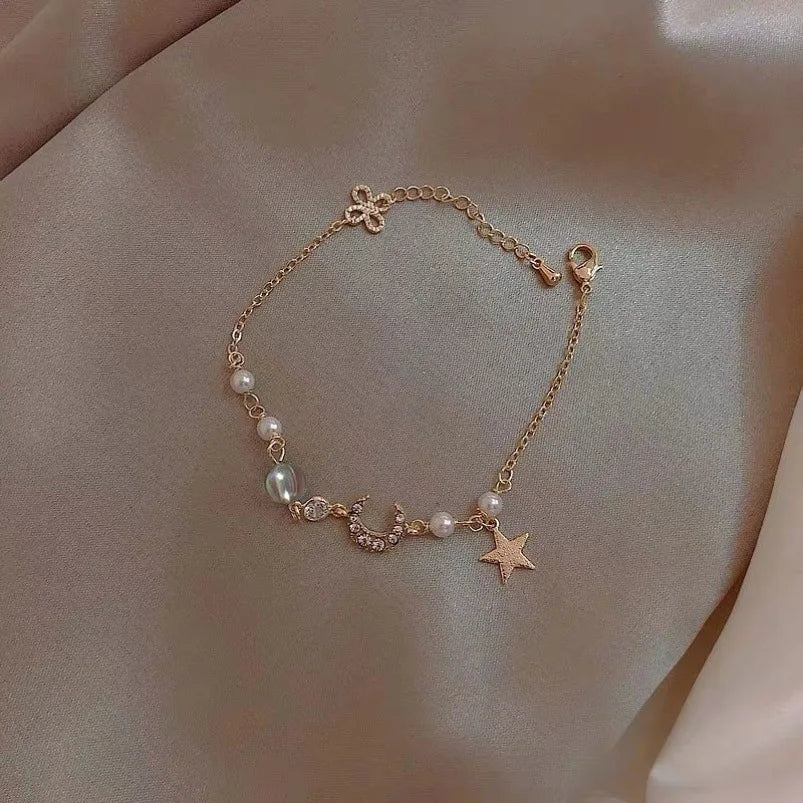 LATS Zircon Ins Bracelets for Women Korean Fashion Sweet Girls Sparkling Hollow Heart Delicate Chain Bracelet Party Jewelry