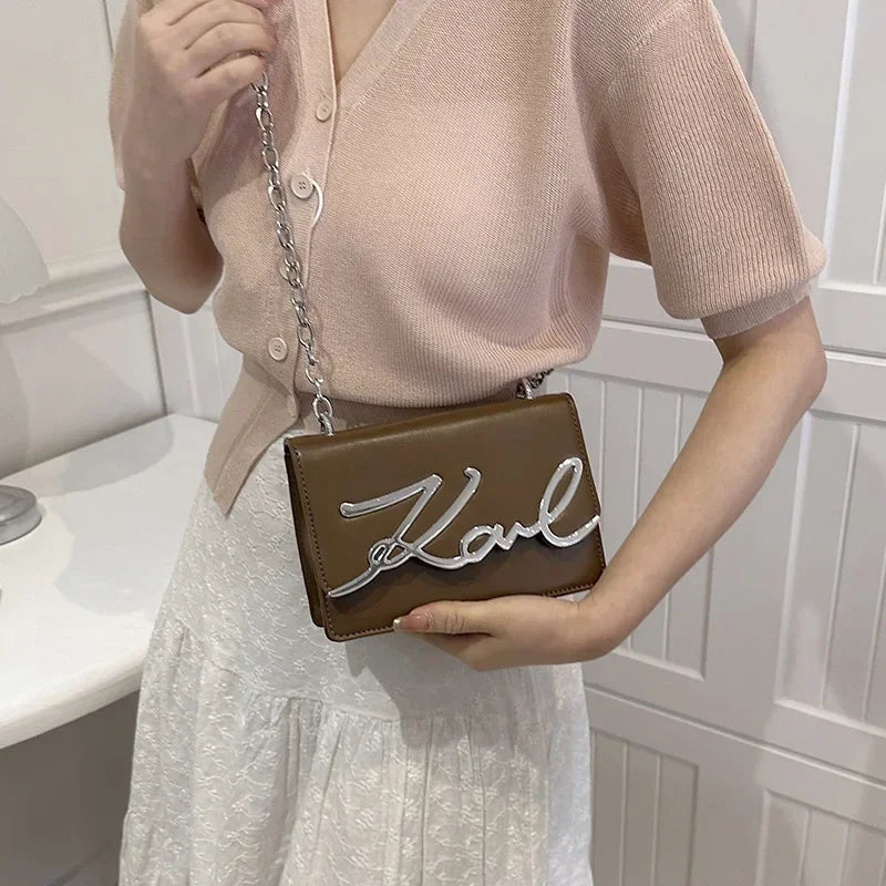 Candy Colored Fashionable Ladies Chain Crossbody Bag Versatile Commuter Shoulder Bag PU Leather Medium Hardness Zipper Opening