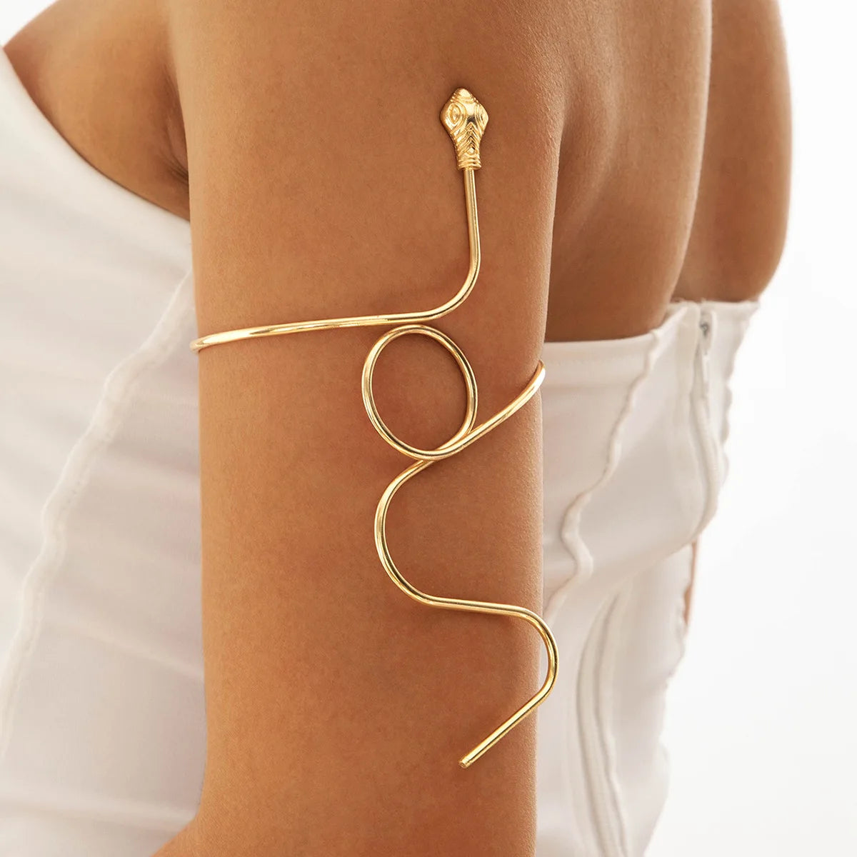 Fashion Metal Starfish Cuff Bracelets for Women Punk Gold Color Geometric Personality Opening Adjustable Arm Bracelets Jewelry