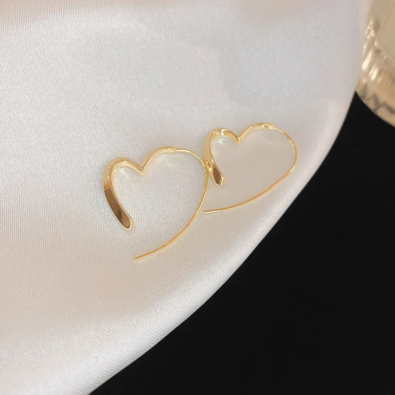2023 New Fashion Trend Unique Design Elegant Exquisite Light Luxury Love Earrings For Women Jewelry Wedding Party Premium Gift