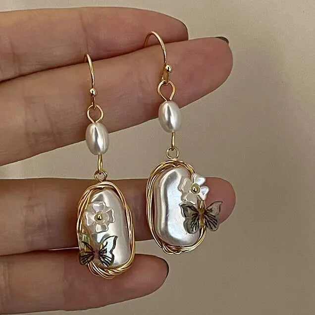 New Asymmetrical Vintage Colorful Crystal Geometric Earrings for Women Fashion Korean Temperament Girls Metal Earrings Jewelry